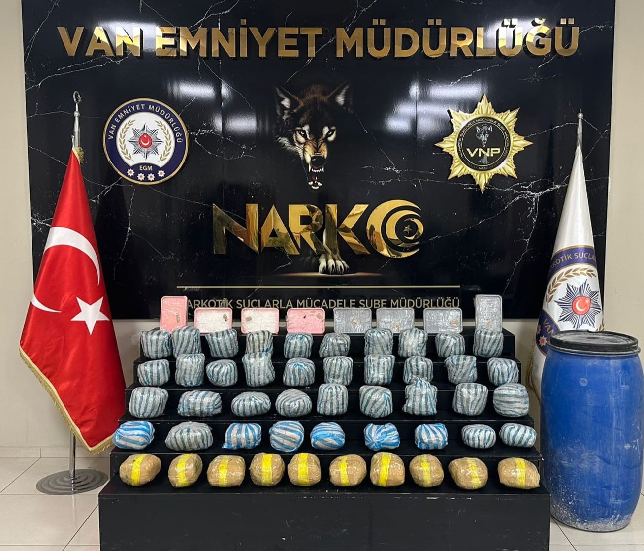 Vanda 36 Kilo Uyuşturucu Ele Geçirildi