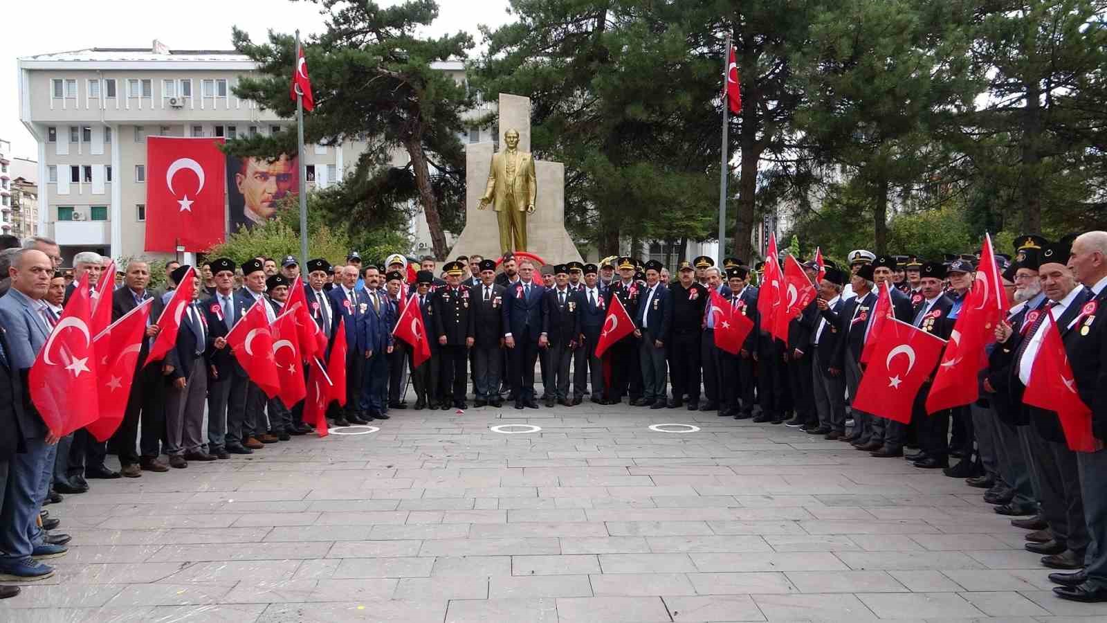 Vanda Gaziler Günü Kutlandı