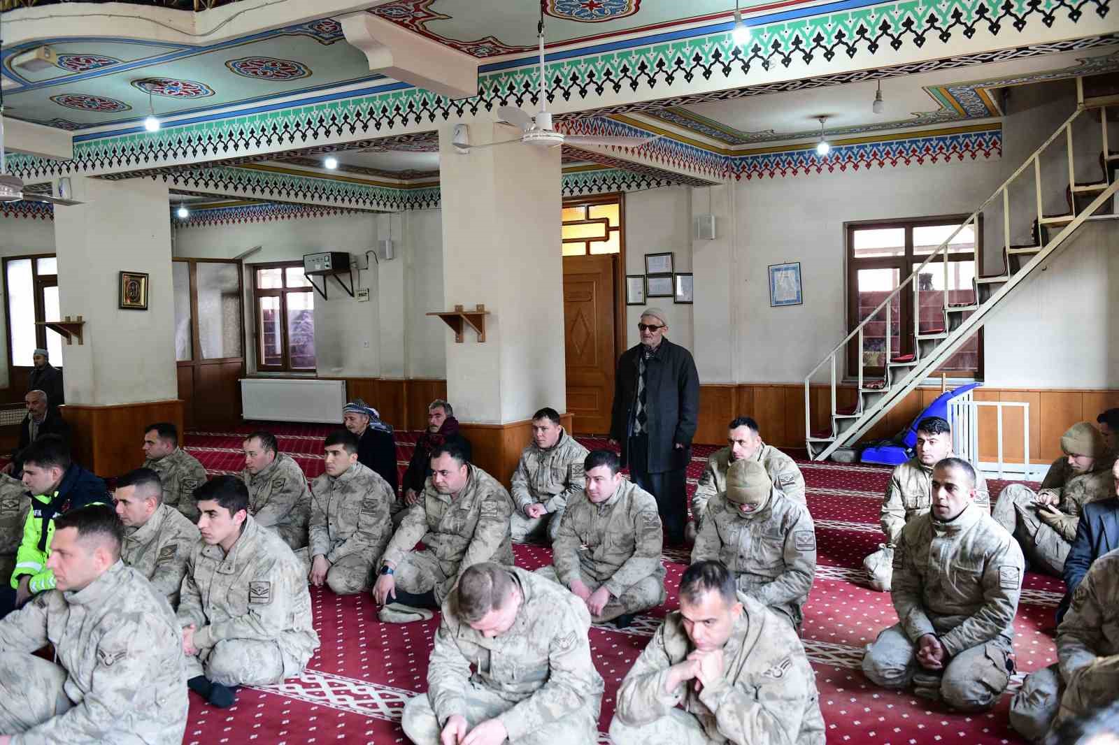 Vandaki Çığ Felaketinde Hayatını Kaybedenler Anıldı