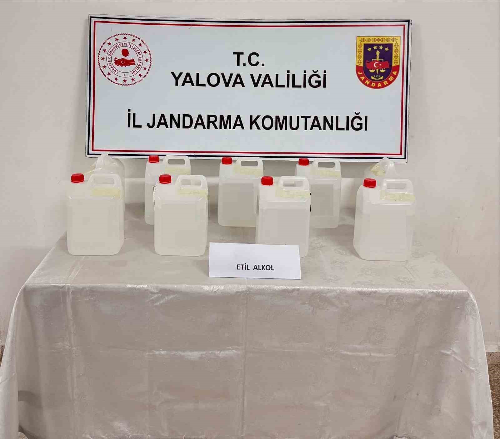 Yalovada Kargoyla Yollanan 45 Litre Etil Alkol Ele Geçirildi