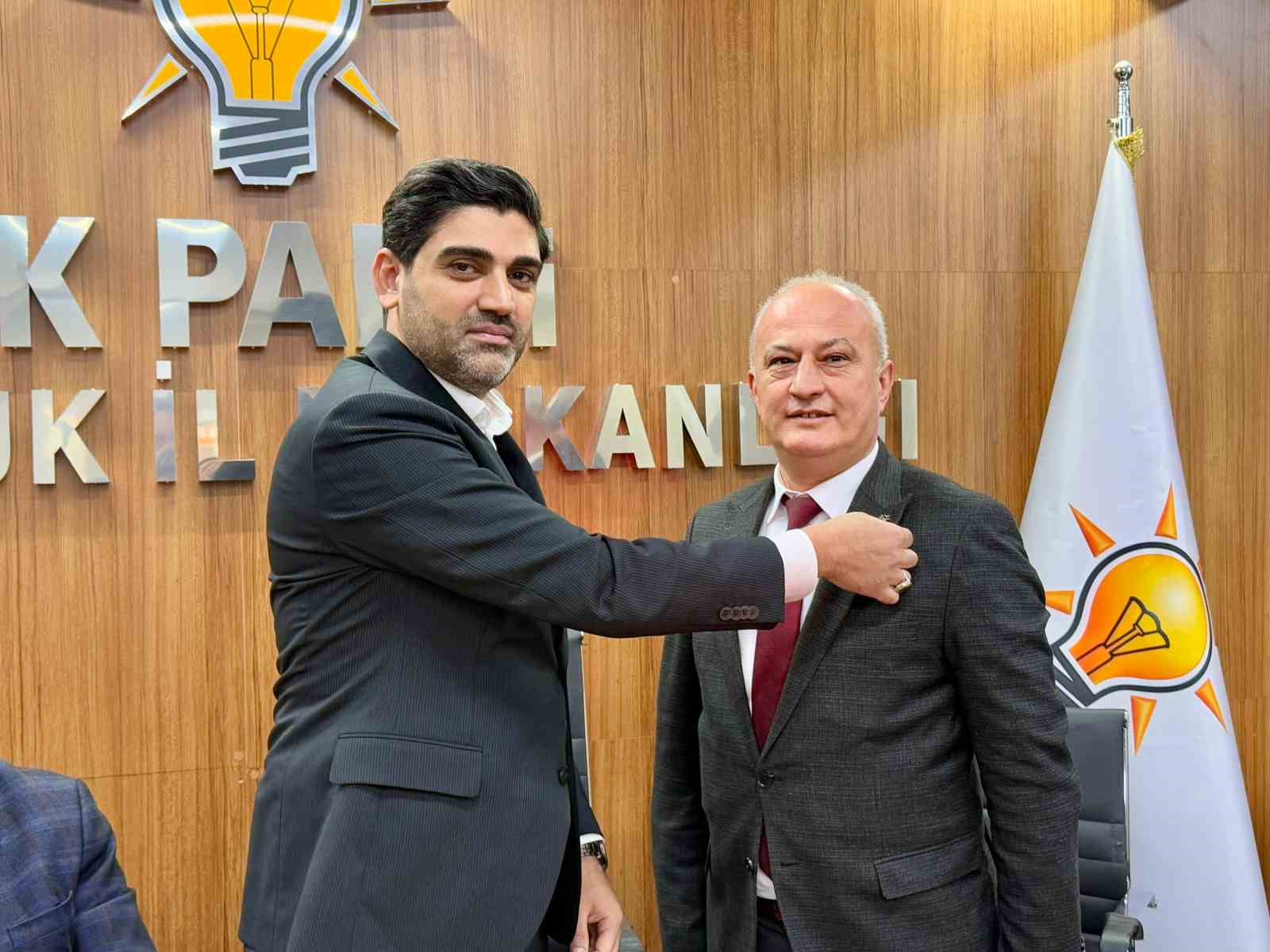 Yeniden Refahtan İstifa Edip Ak Partiye Geçti