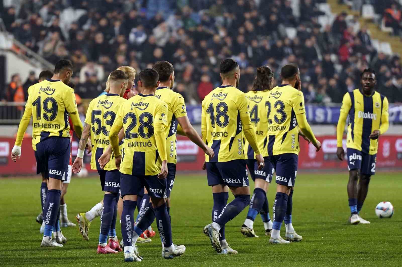 Ziraat Türkiye Kupası: Kasımpaşa: 0 - Fenerbahçe: 3 (İlk Yarı)